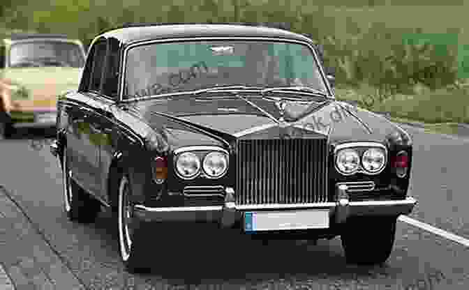 Rolls Royce Silver Shadow And Bentley T Series Driving In A Convoy Rolls Royce Silver Shadow Bentley T The Essential Buyer S Guide (Essential Buyer S Guide Series)